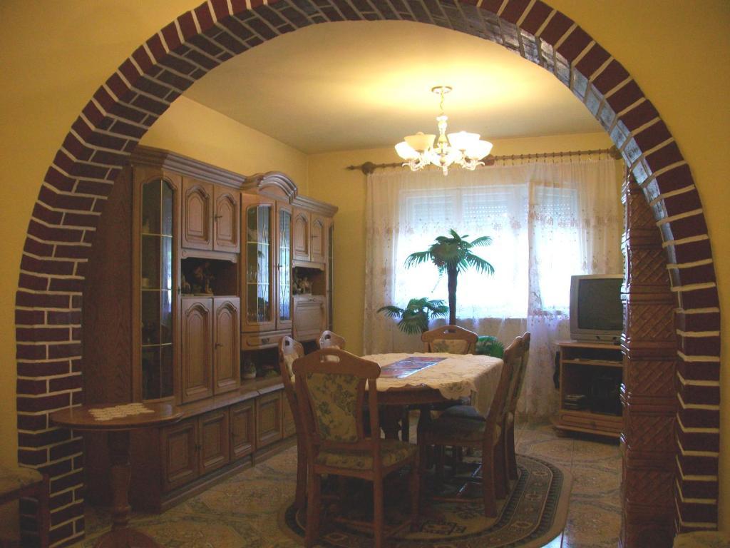 Pensiunea Covaciu Vadu Izei Buitenkant foto